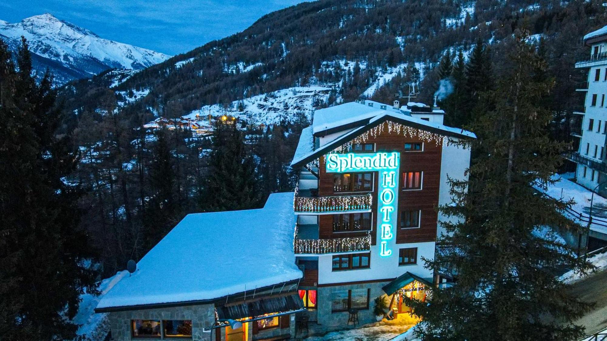 Hotel Splendid Oulx Exterior foto